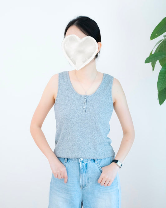 素色鈕扣棉料背心