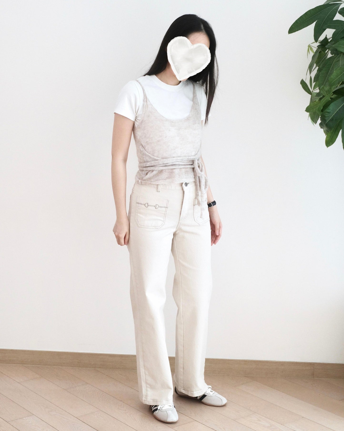 Eltoo 刺繡口袋直筒扯布褲