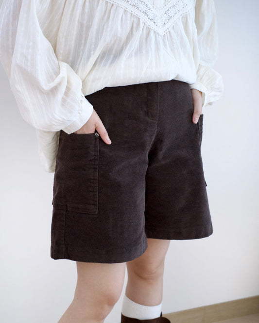 Eltoo 燈芯絨五分短褲