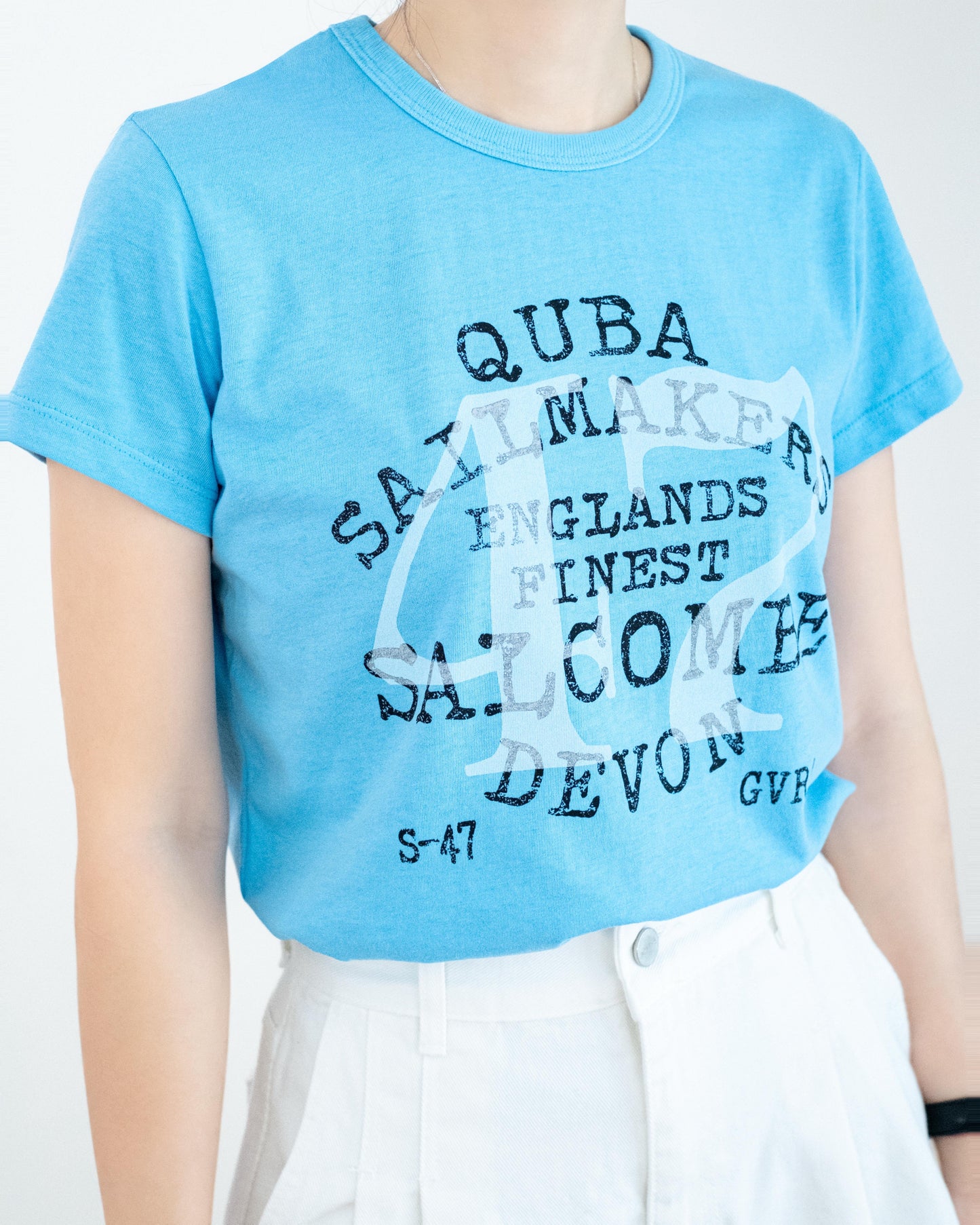 "47"英文字母Tee