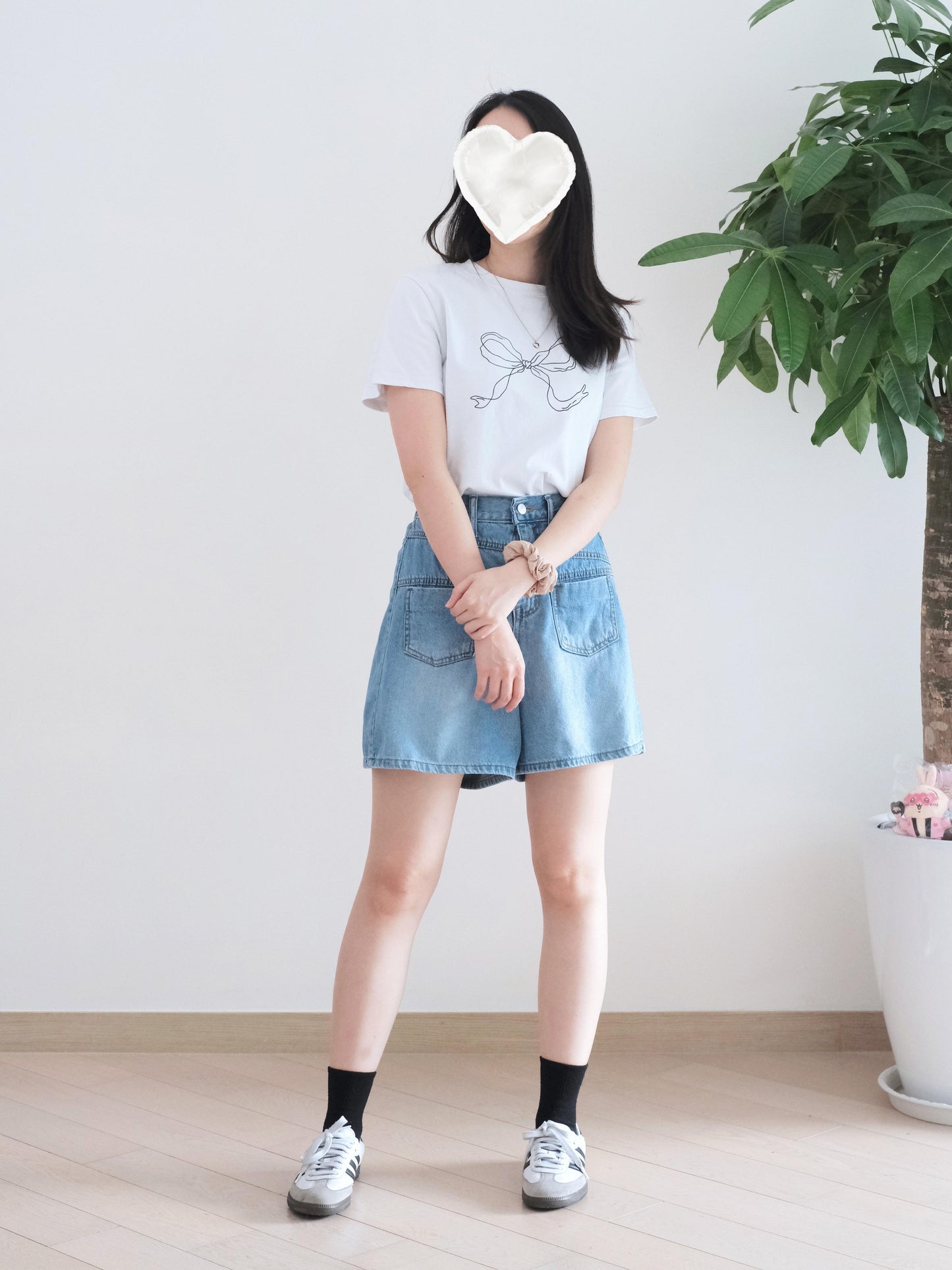 Gori V腰線高腰牛仔短褲