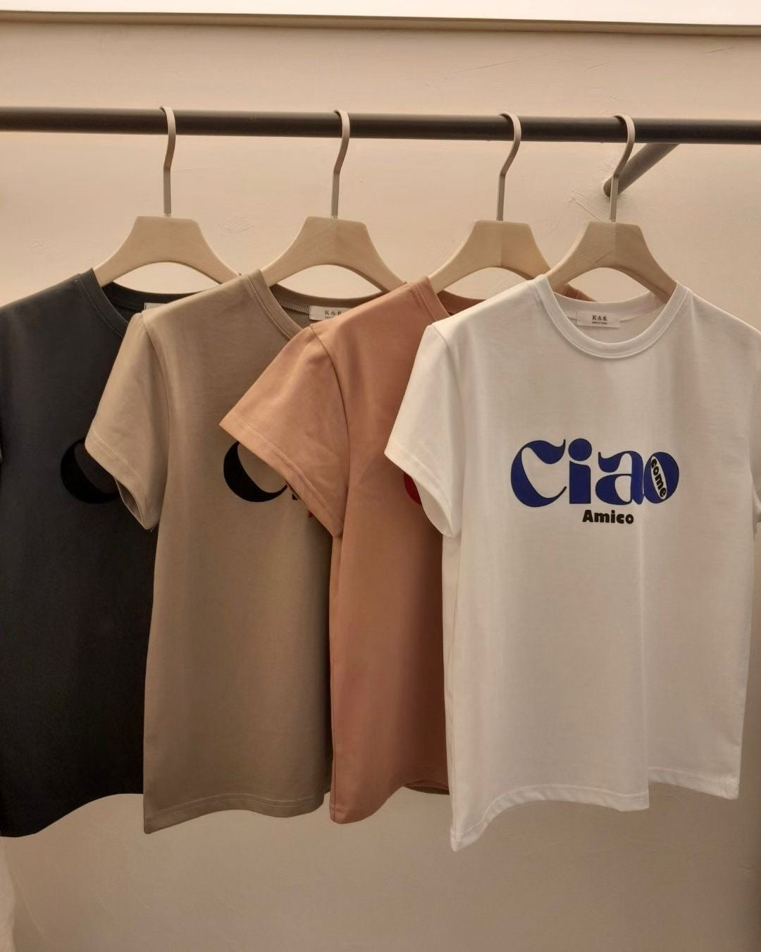絨面撞色英文字母 Tee