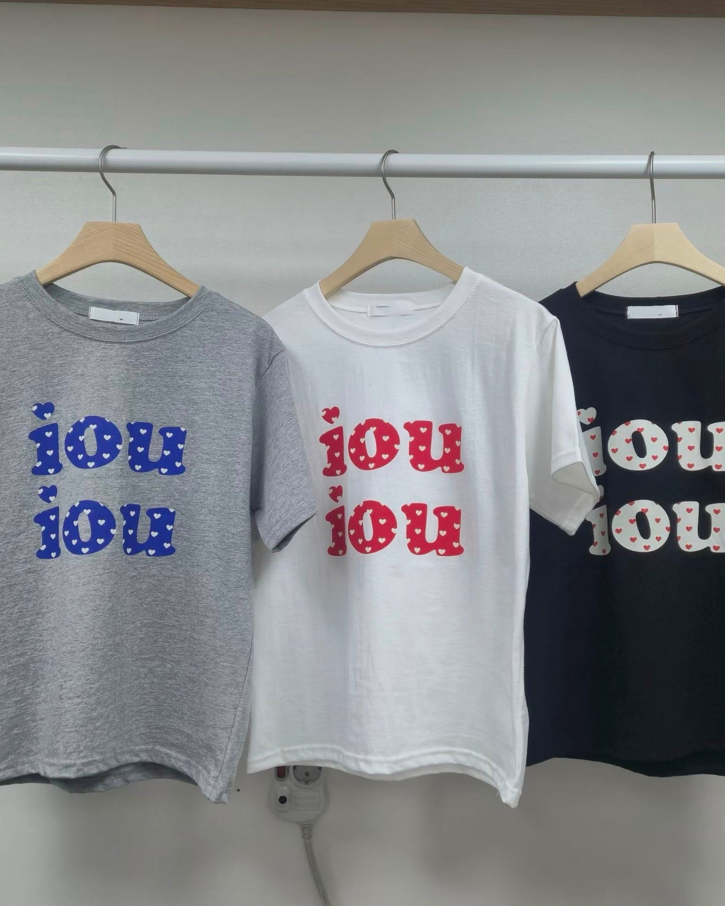 "IOU"印花心心圖案Tee