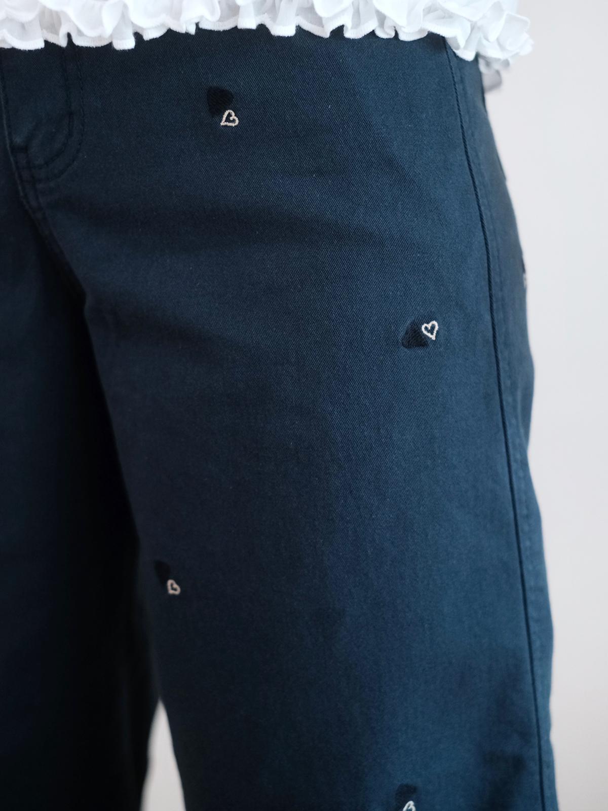 Moci 心心刺繡闊筒扯布褲