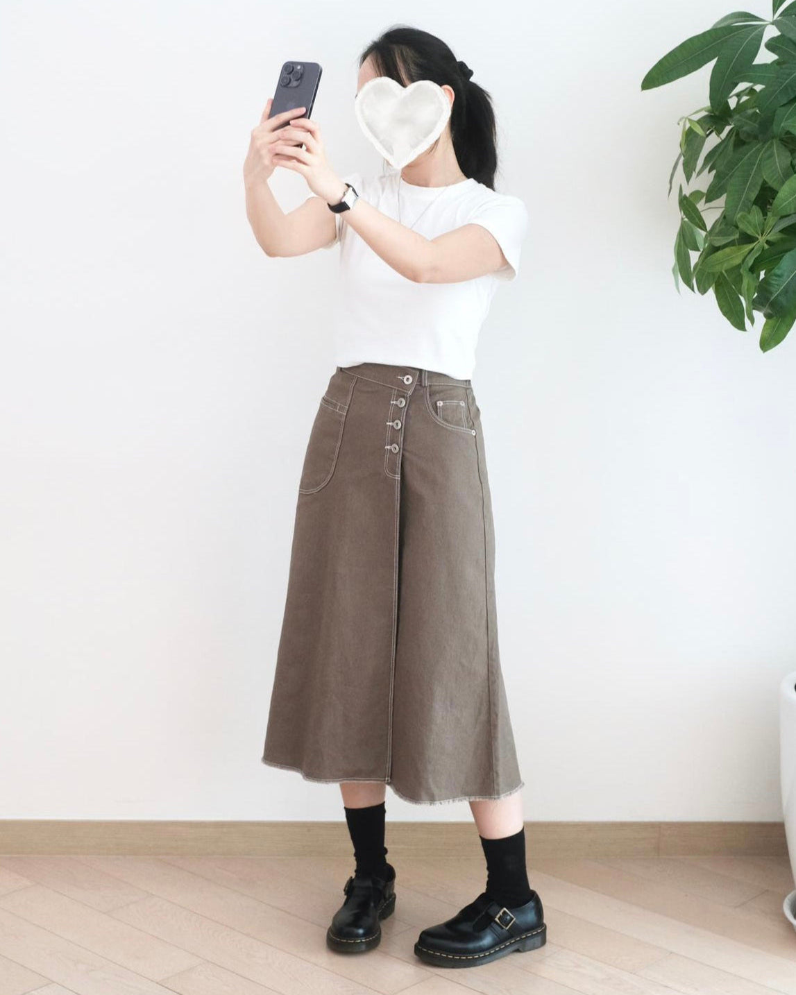 Moci 鈕扣中長扯布裙