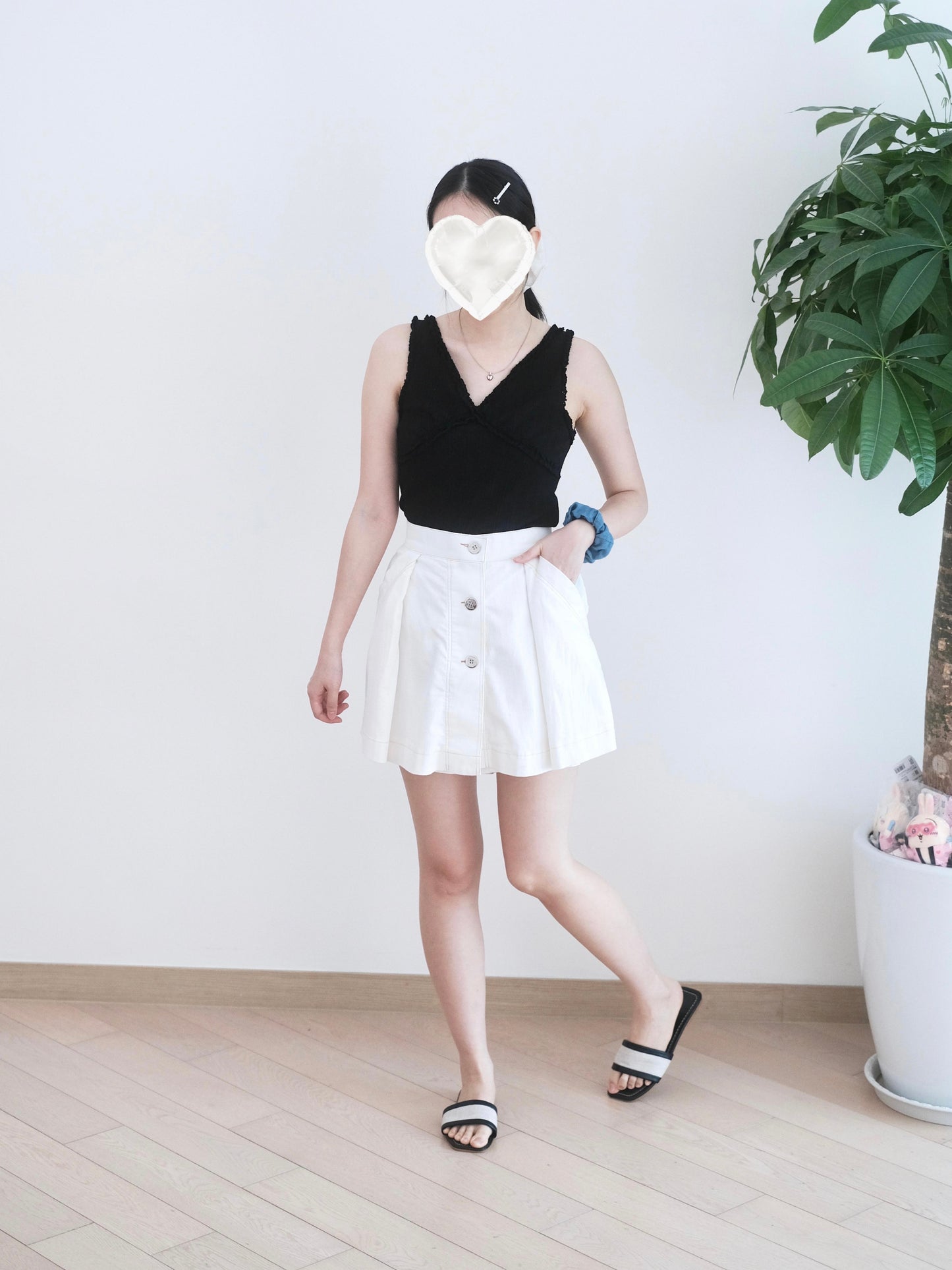 Moci 麻棉鈕扣短裙褲