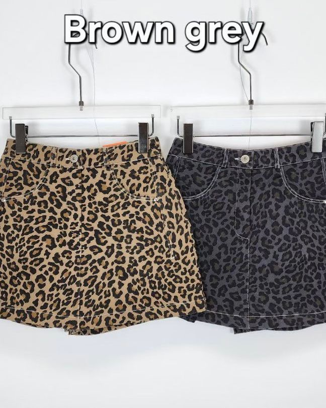 Moci 豹紋短裙褲