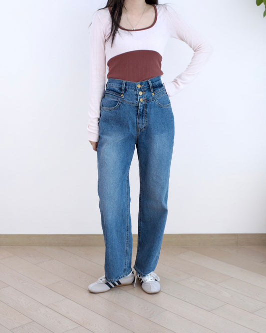 Odd Eye 鈕扣高腰直筒牛仔褲