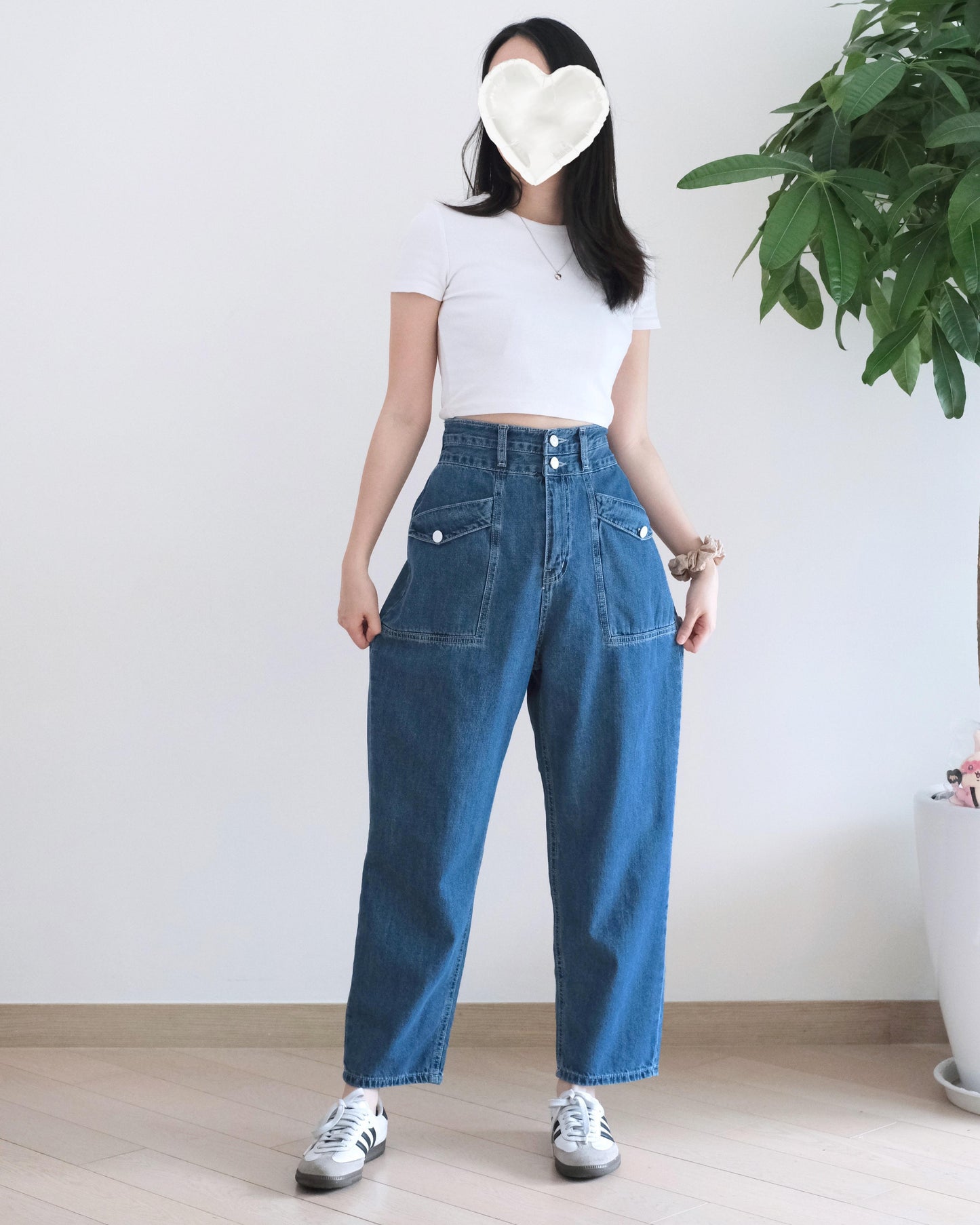 Odd Eye 兩鈕扣高腰修腳牛仔褲