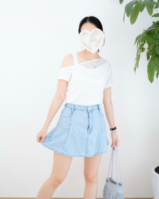 Odd Eye A Cut 牛仔短裙褲