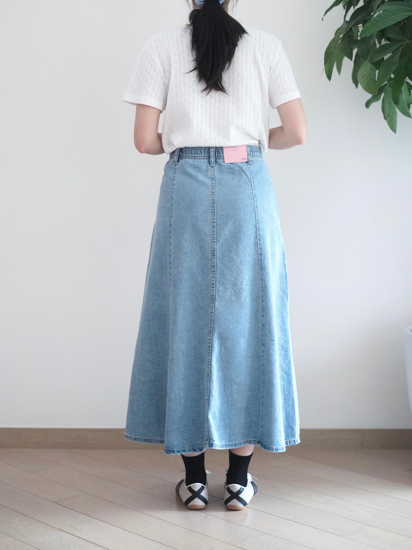 Vikini 𝐴 𝐶𝑢𝑡中長牛仔裙