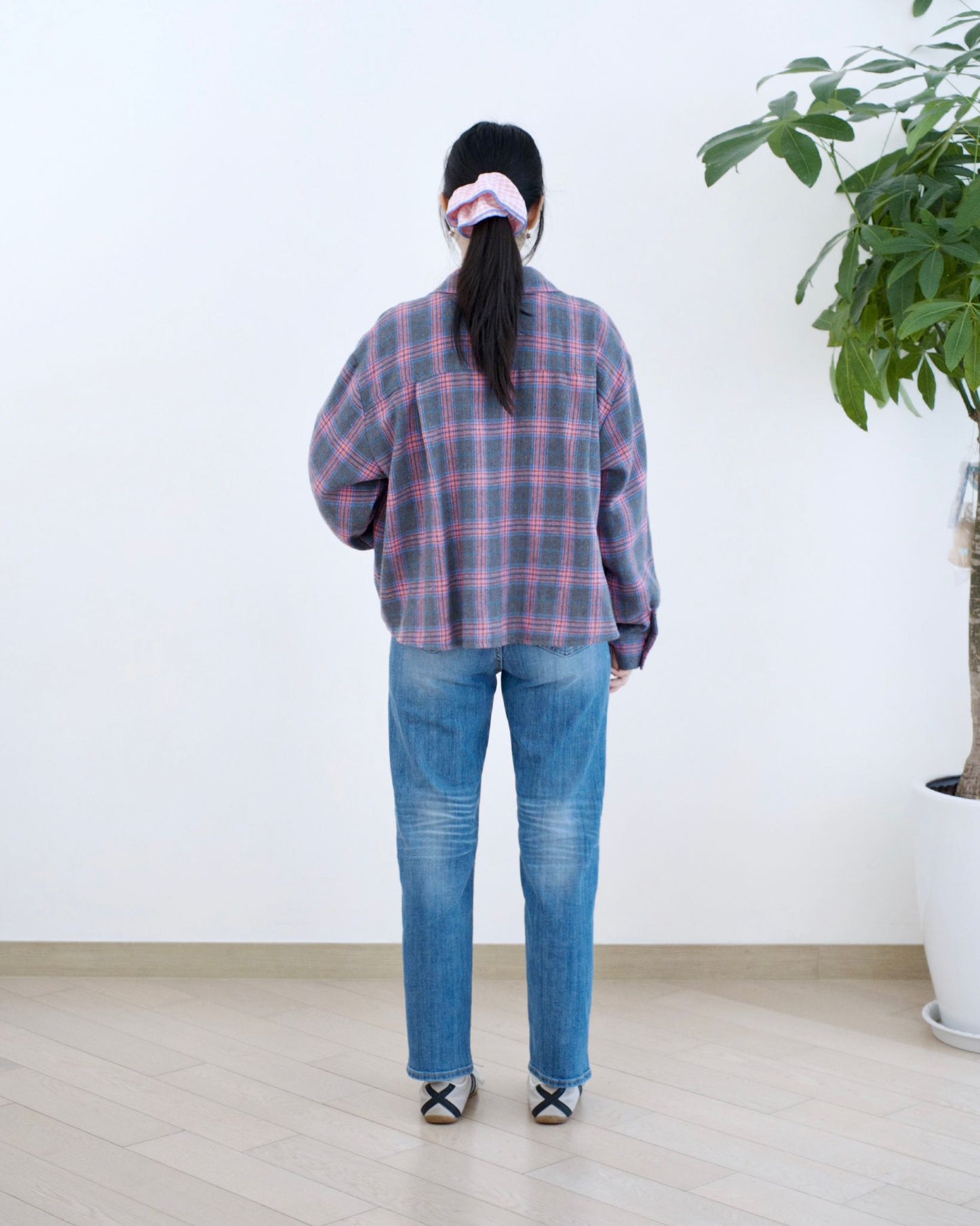 Vikini 洗水直腳牛仔褲