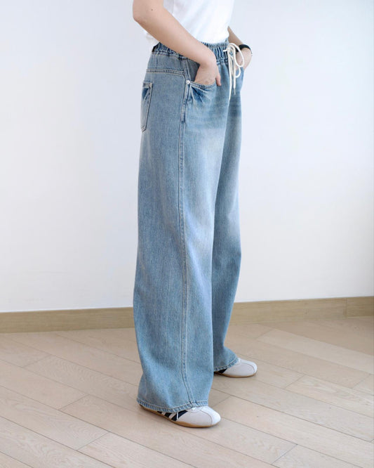 Vikini 全橡筋闊筒牛仔褲