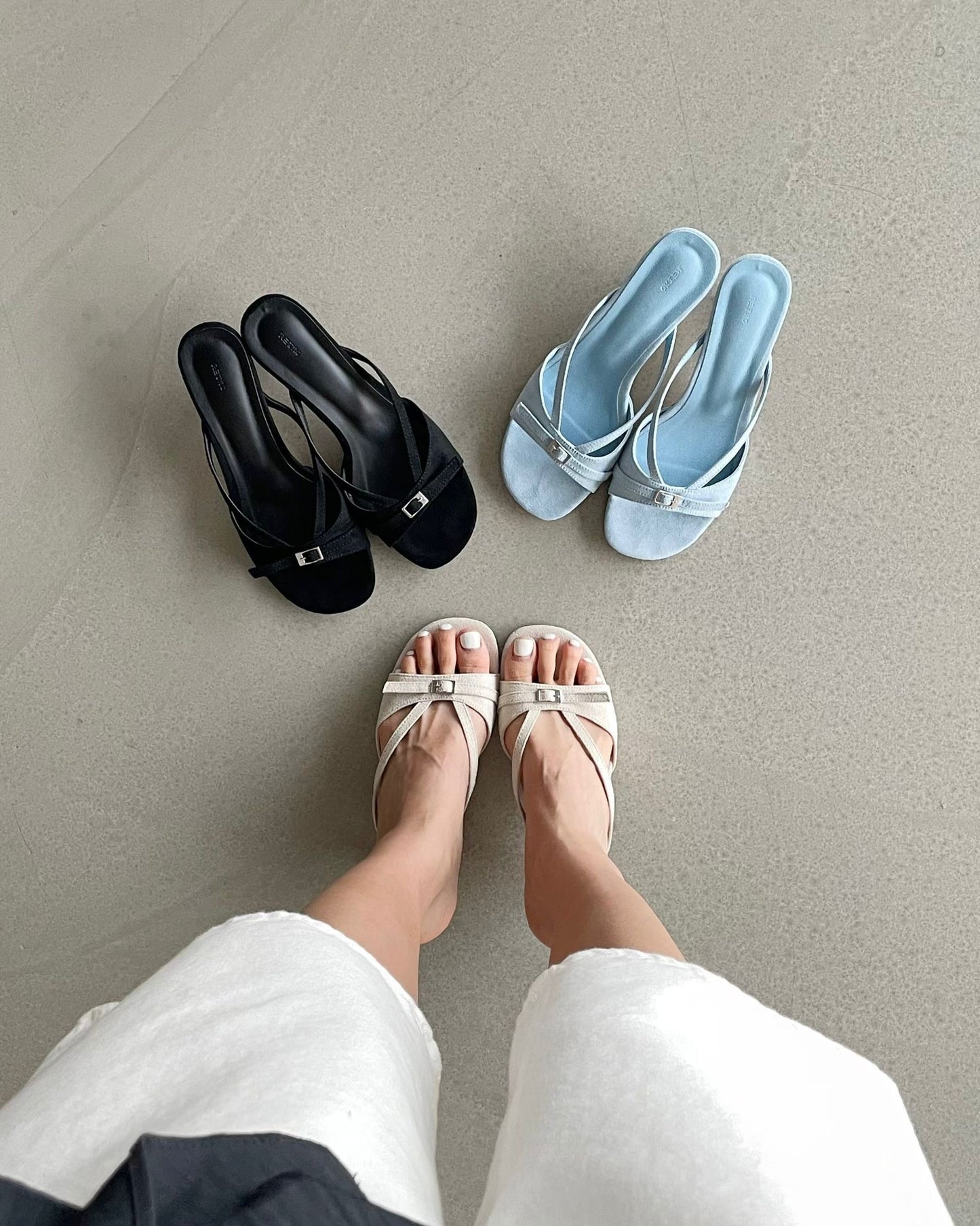 絨面金屬扣 Sandals