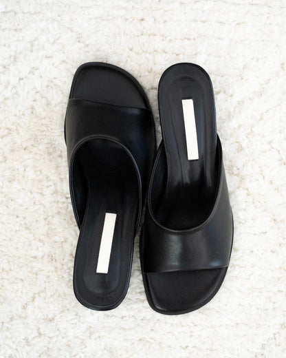 黑色簡約 Sandals