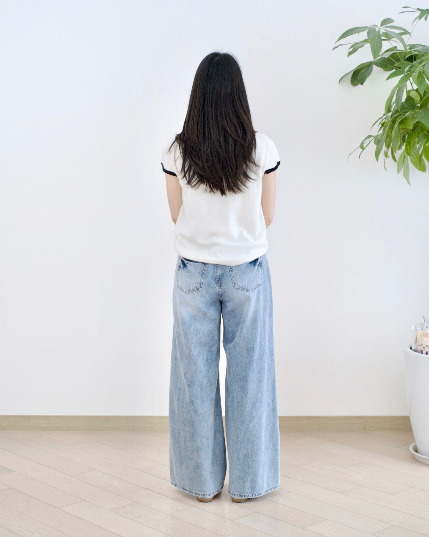 Howluk 釘珠闊筒牛仔褲