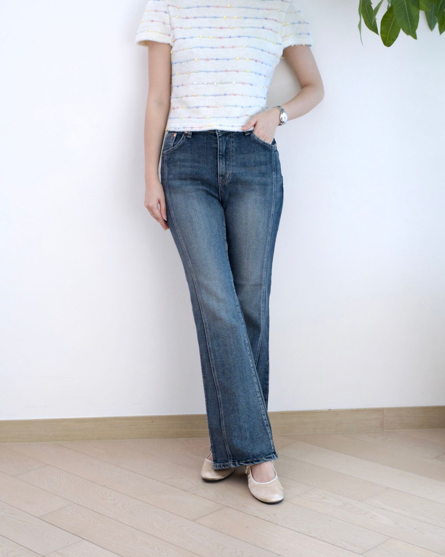 韓國車骨微喇叭牛仔褲