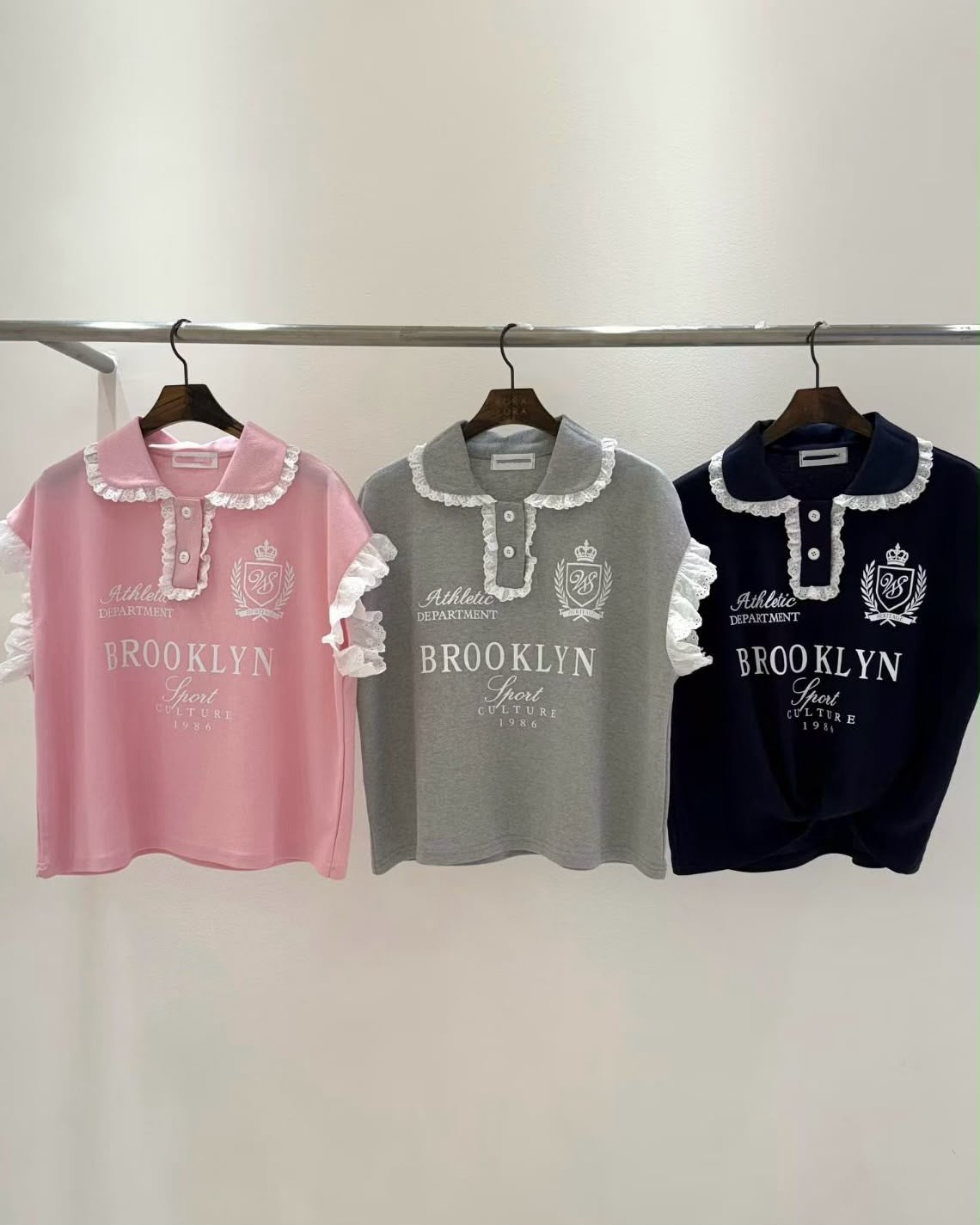 Lace手袖撞英文字母Polo