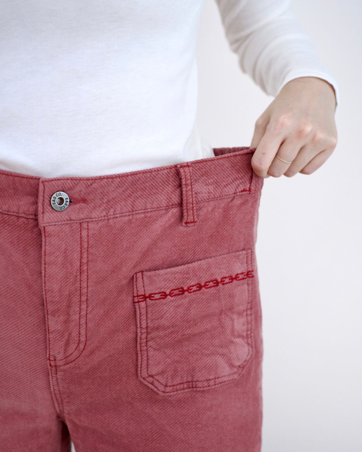 Eltoo 燈芯絨口袋直腳褲