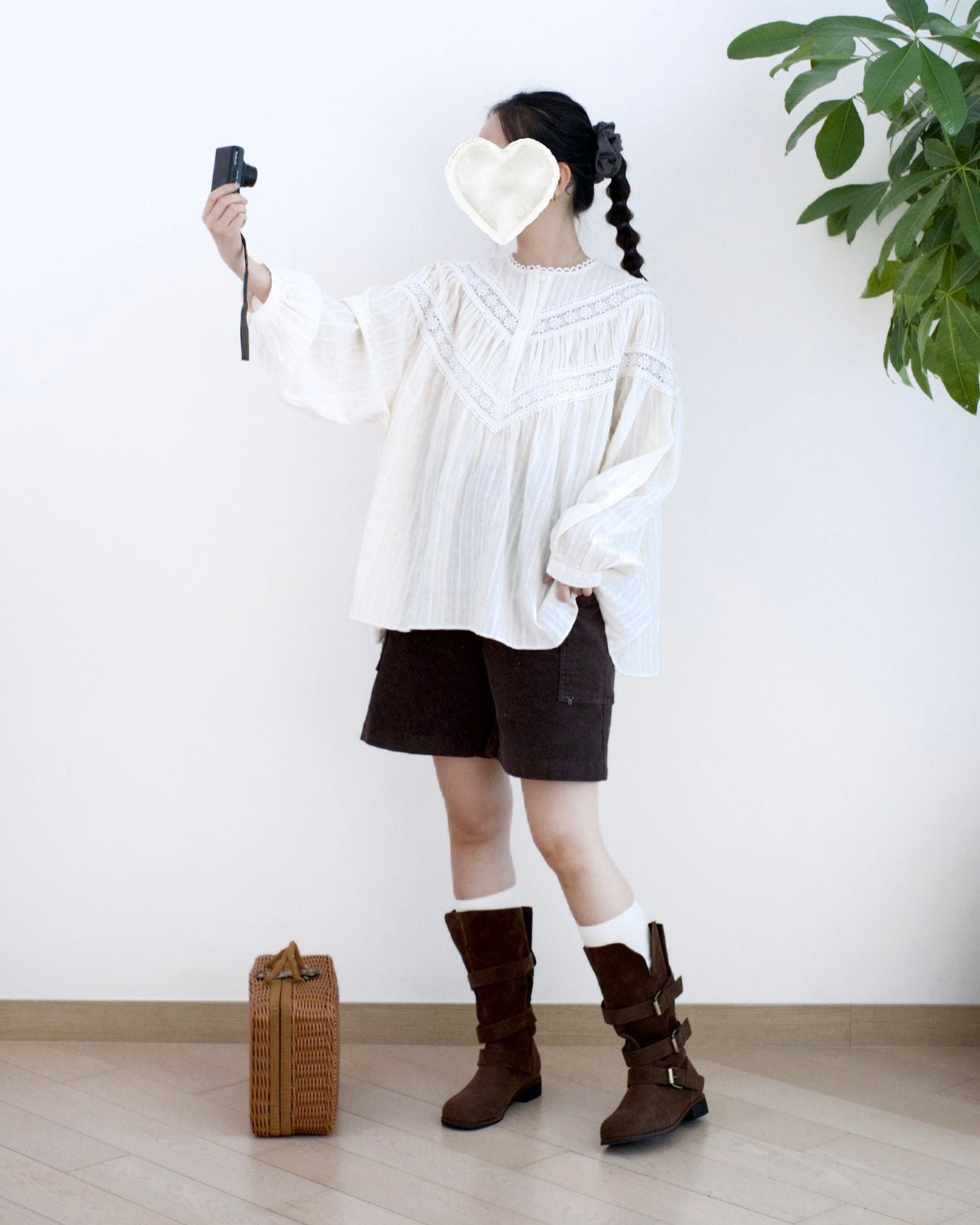 Eltoo 燈芯絨五分短褲