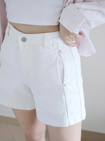 Howluk 白色扯布短褲
