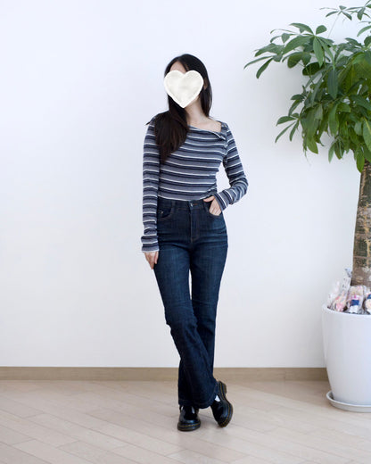 Howluk 絨毛微喇叭牛仔褲