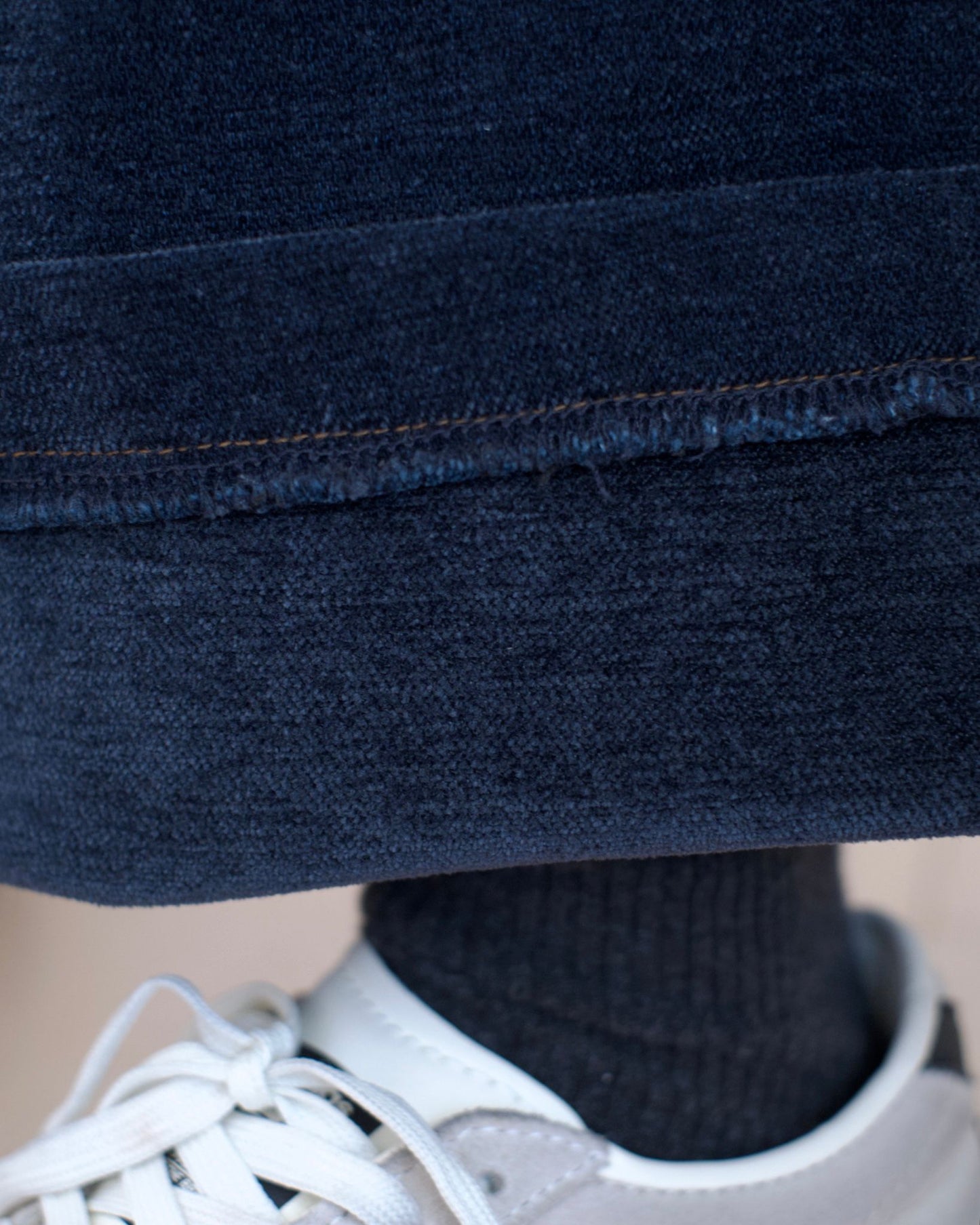 Howluk 口袋絨毛喇叭牛仔褲