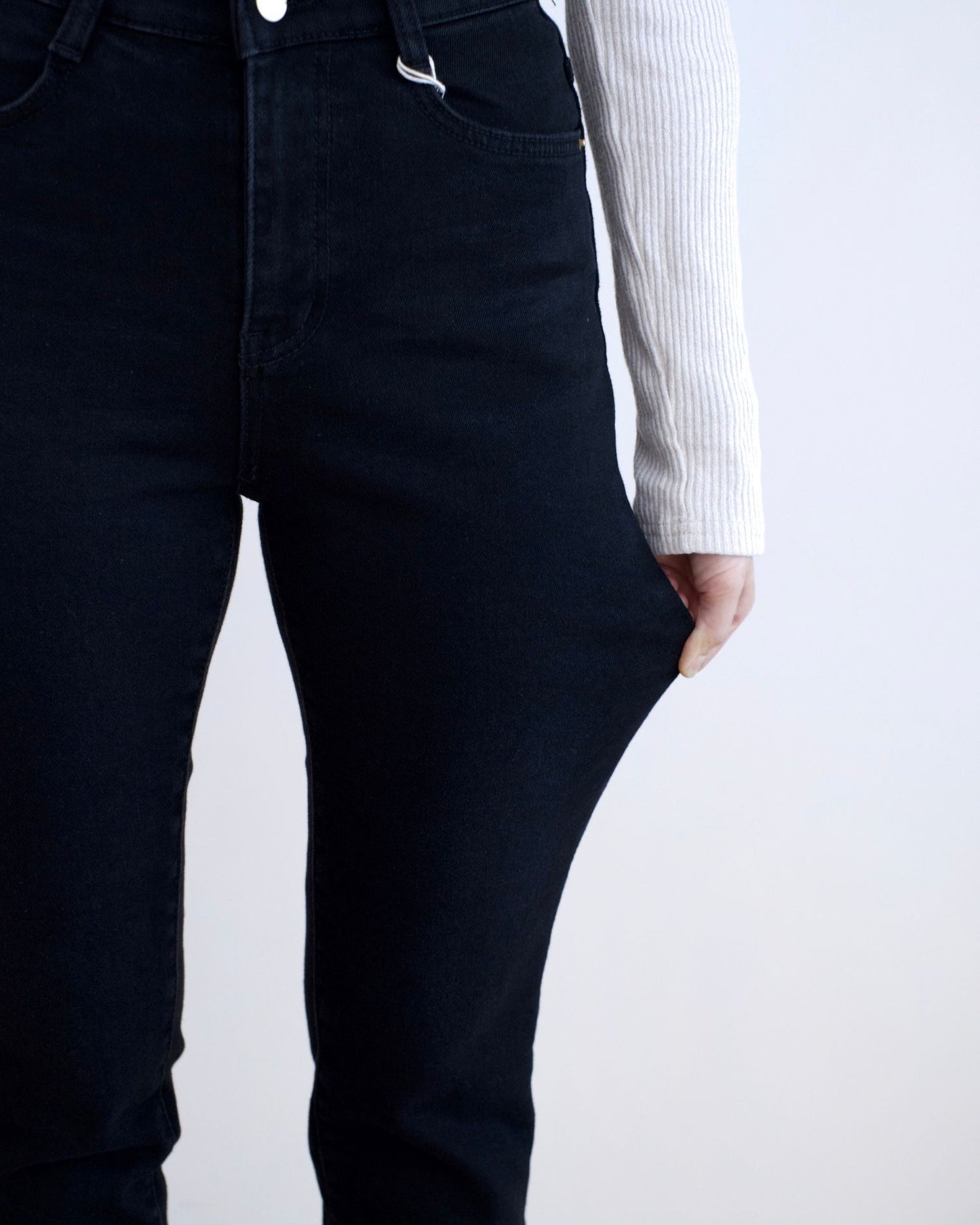 Howluk 內刷毛貼腳牛仔褲