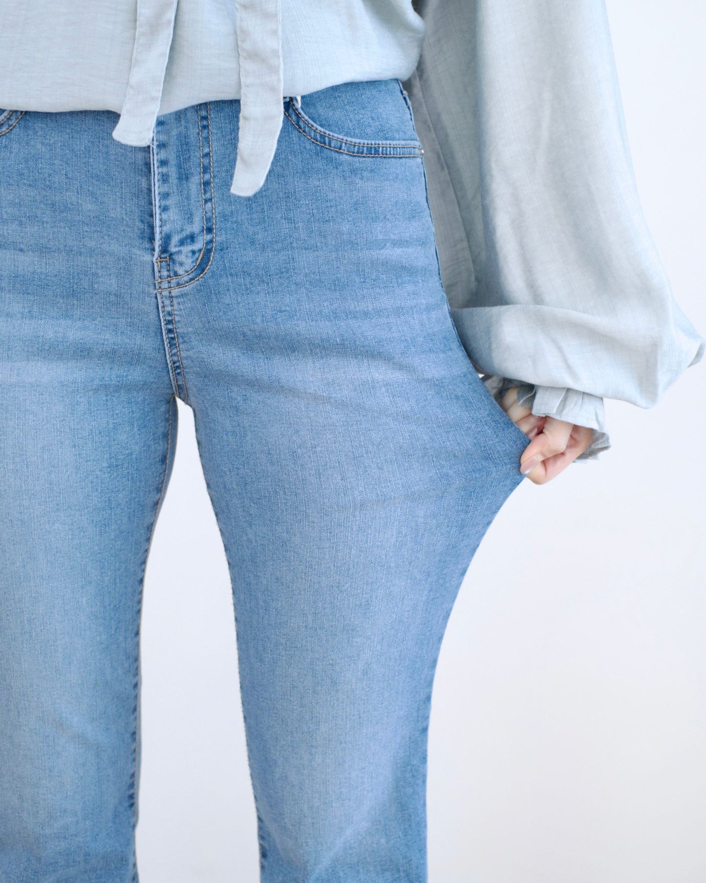 Howluk 洗水微喇叭牛仔褲