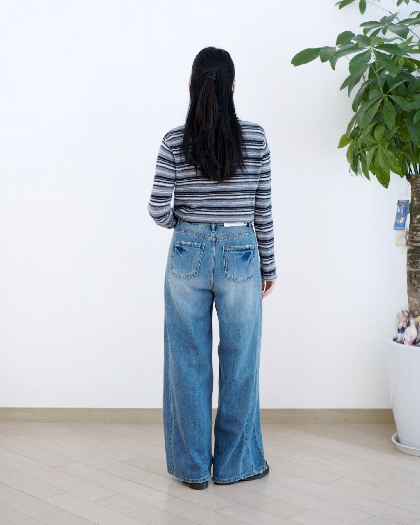 Howluk 側併接車骨闊筒牛仔褲