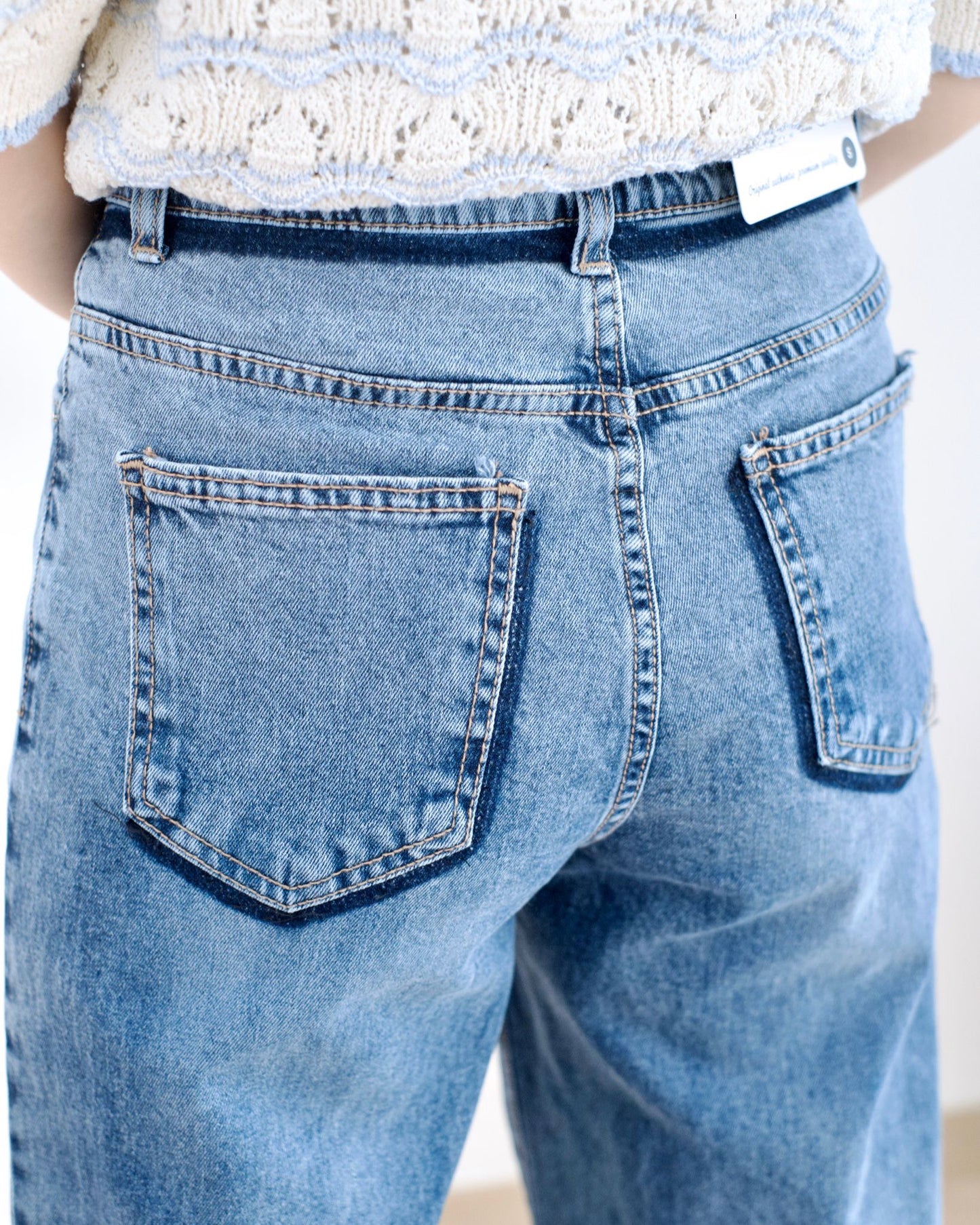 Howluk 撞色洗水闊筒牛仔褲