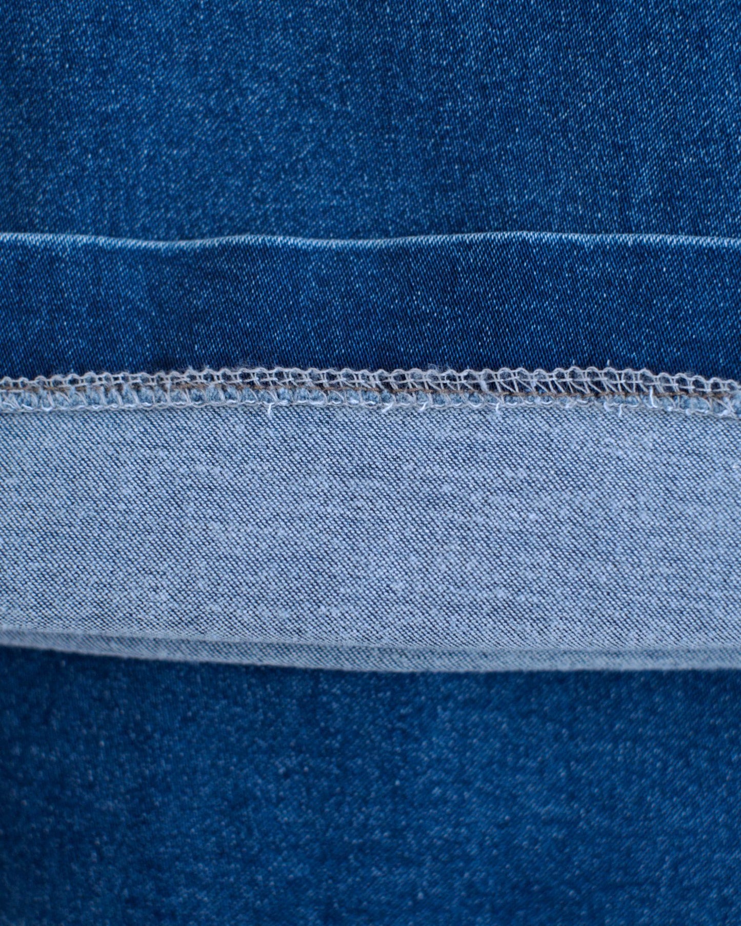 Howluk 牛奶料薄絨毛微喇叭牛仔褲