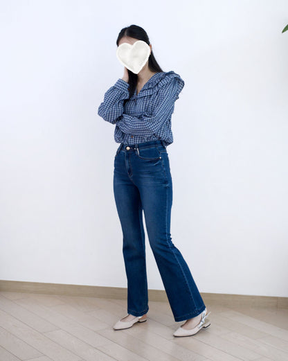 Howluk 牛奶料薄絨毛微喇叭牛仔褲