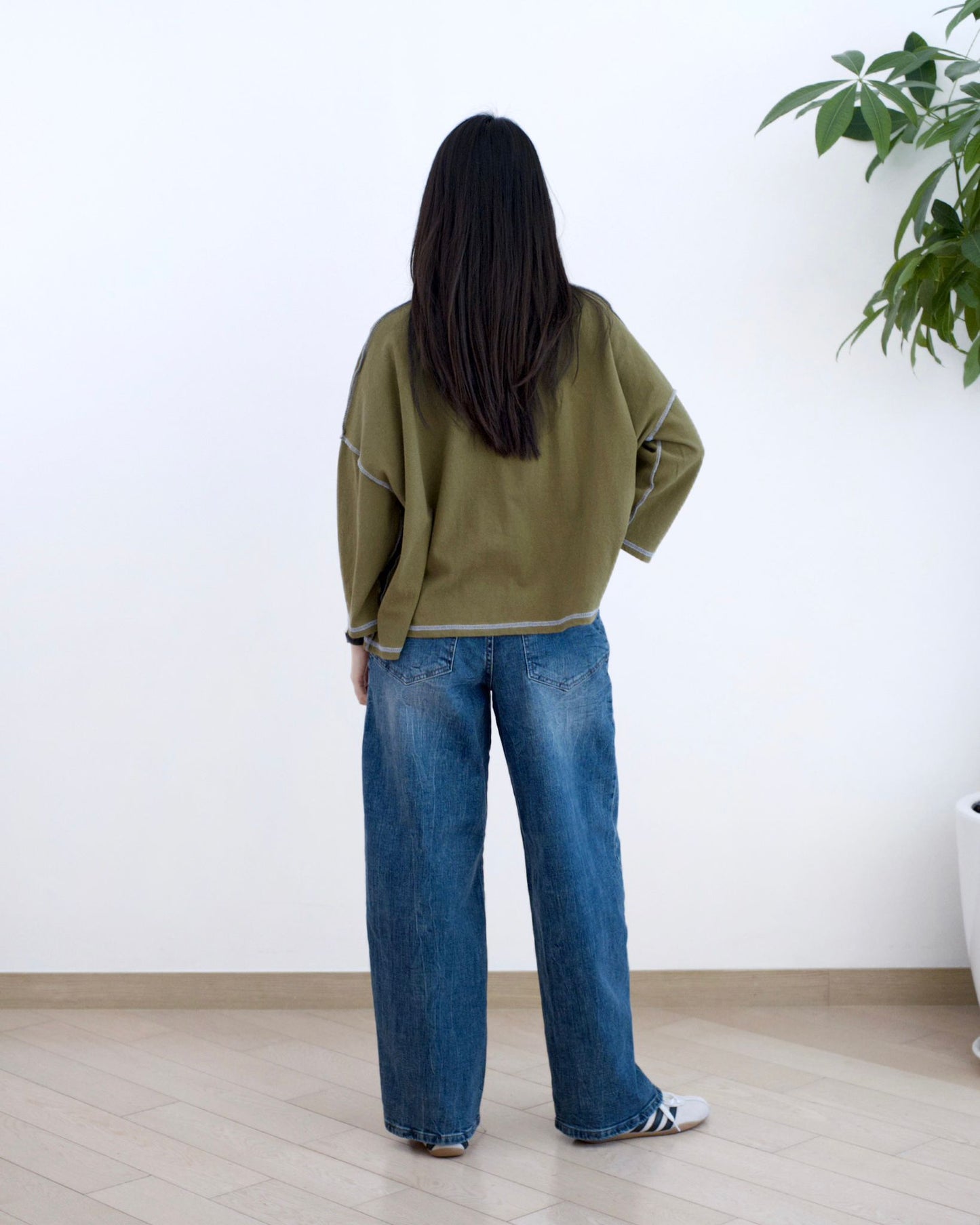 Howluk 洗水彎刀牛仔褲