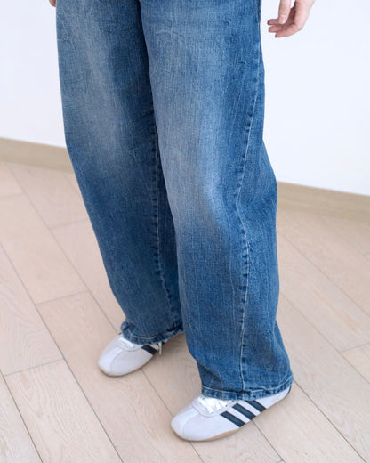 Howluk 洗水彎刀牛仔褲