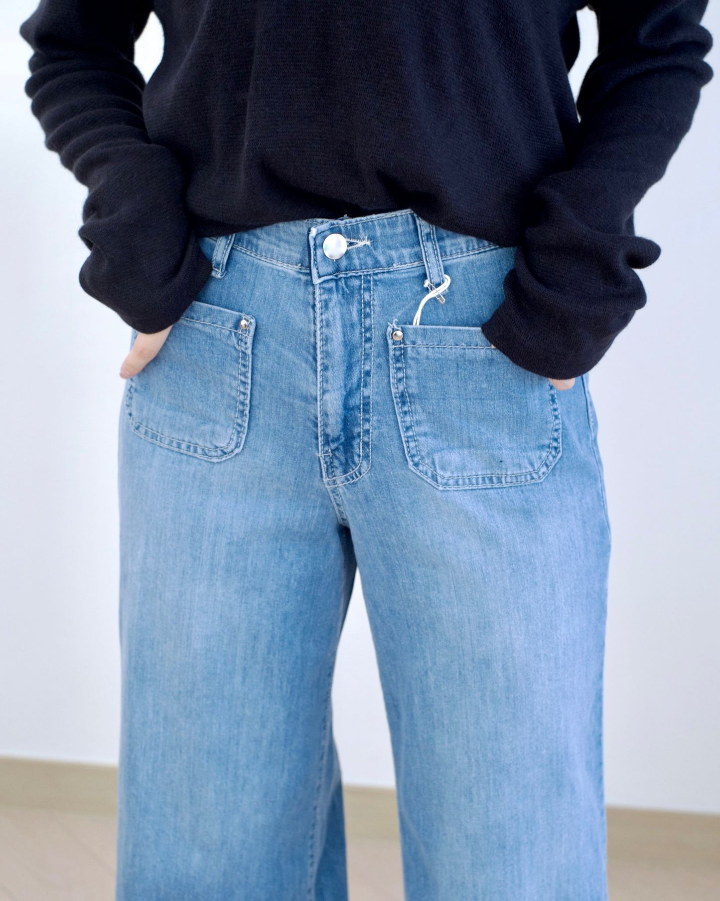 Howluk 口袋闊筒牛仔褲