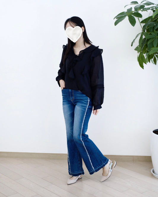 Howluk 毛邊微喇叭牛仔褲