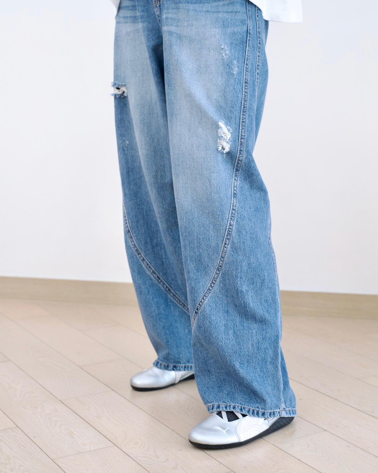 Howluk 彎刀牛仔褲