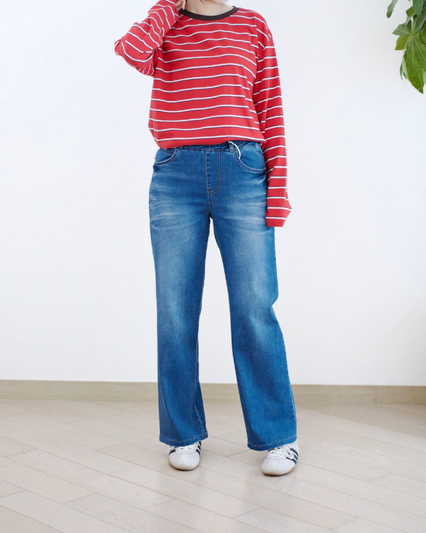 Howluk 全橡根牛奶料直筒牛仔褲