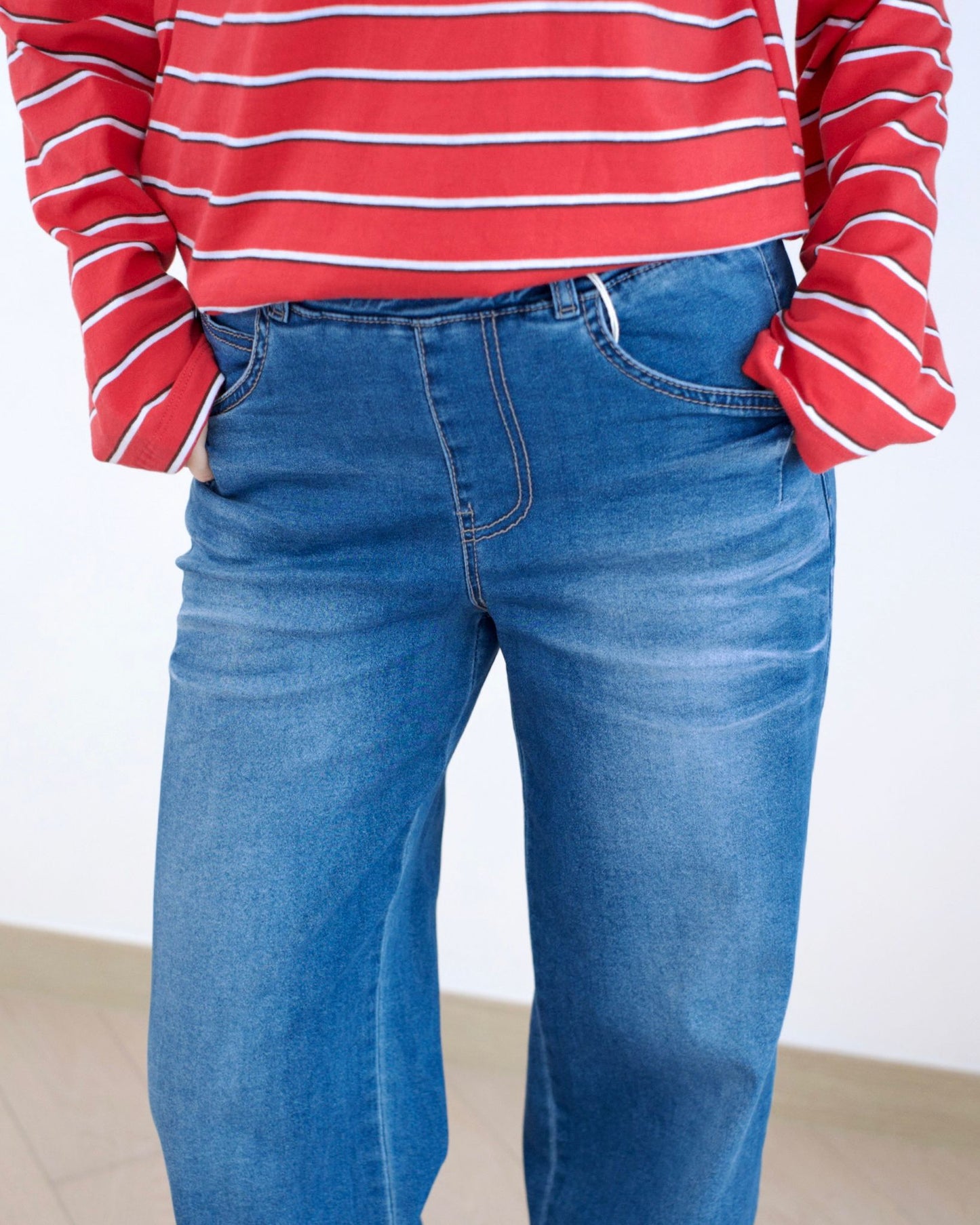 Howluk 全橡根牛奶料直筒牛仔褲