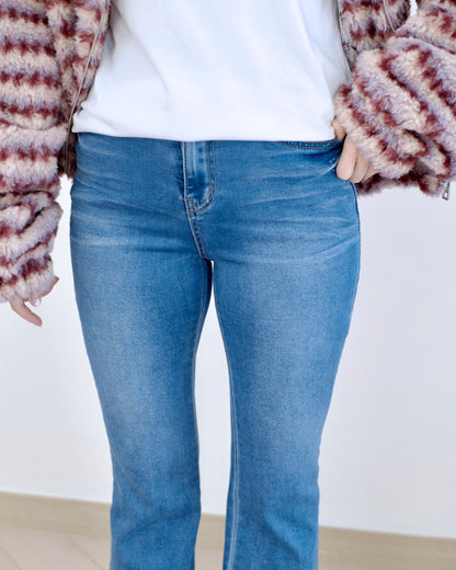 Howluk 牛奶料微喇叭牛仔褲