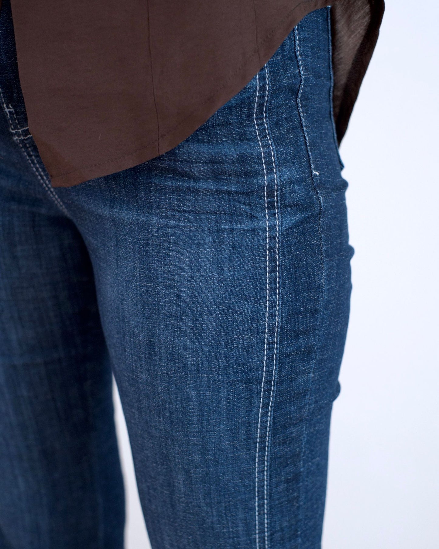 Howluk Cool Max 明線小開衩微喇叭牛仔褲