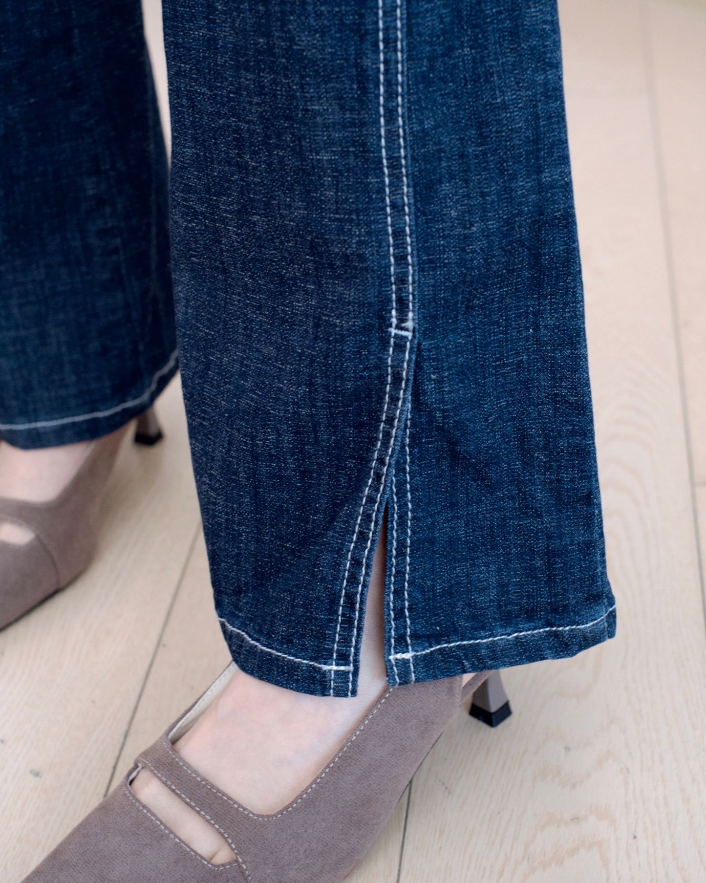 Howluk Cool Max 明線小開衩微喇叭牛仔褲