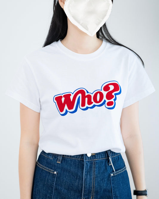 撞色"Who?"Tee