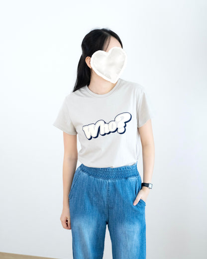 撞色"Who?"Tee