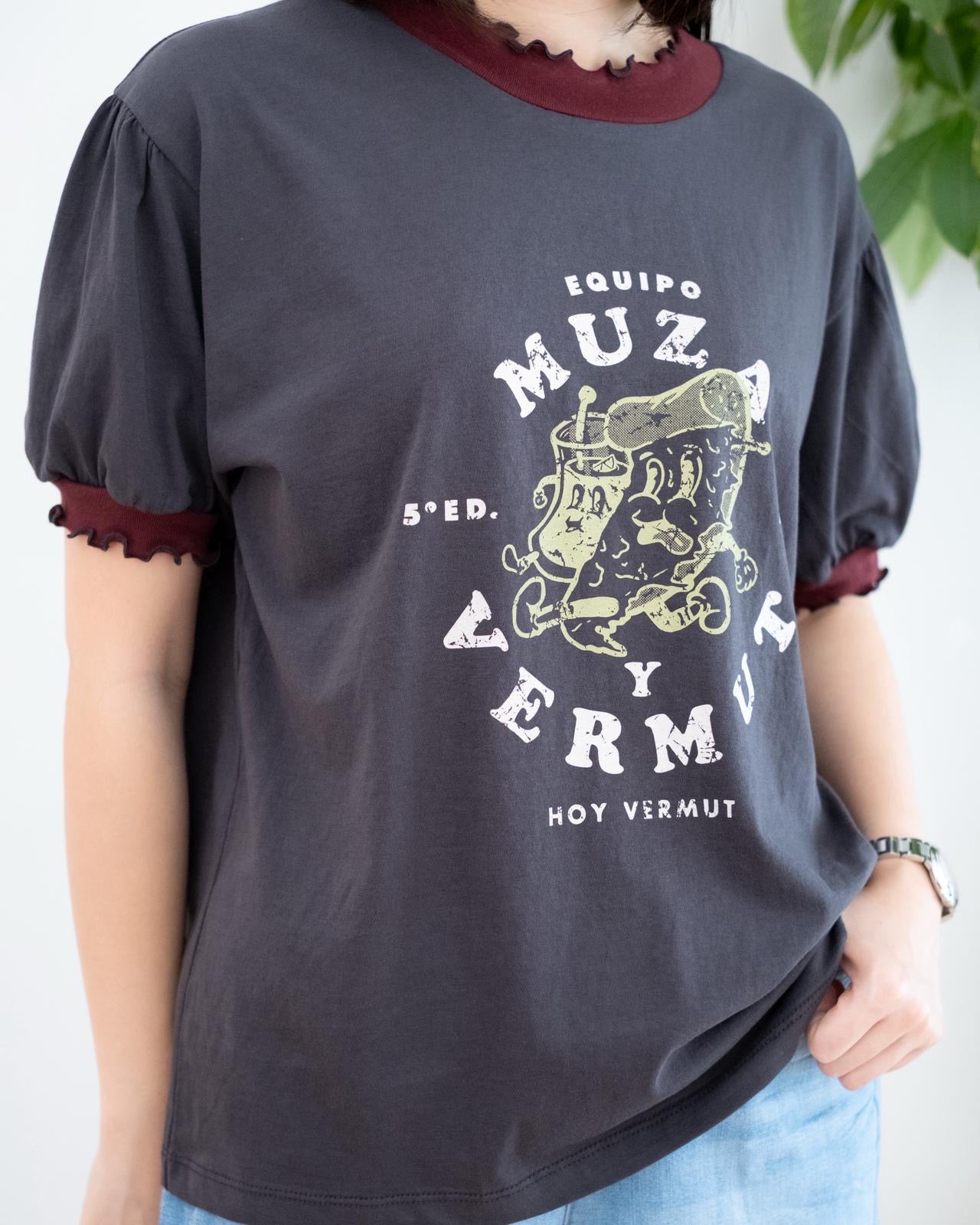 韓國撞色波浪邊Pizza Tee