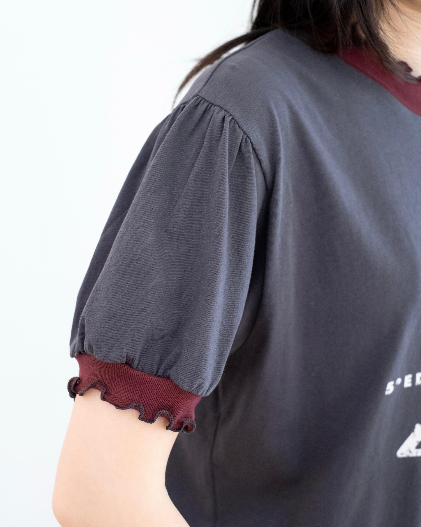 韓國撞色波浪邊Pizza Tee