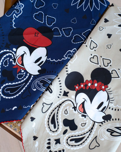 韓國正版Disney Mickey Mouse方巾