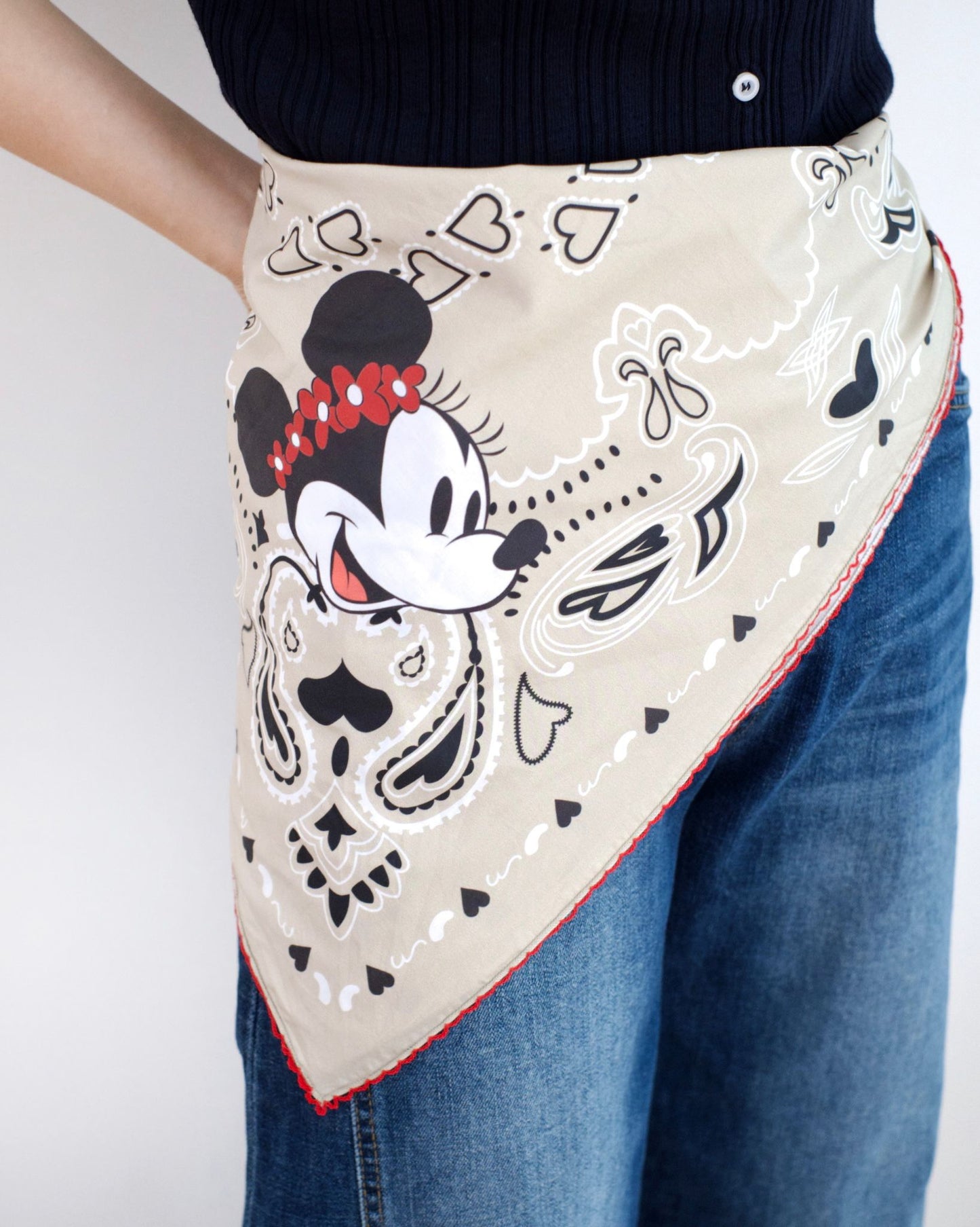 韓國正版Disney Mickey Mouse方巾