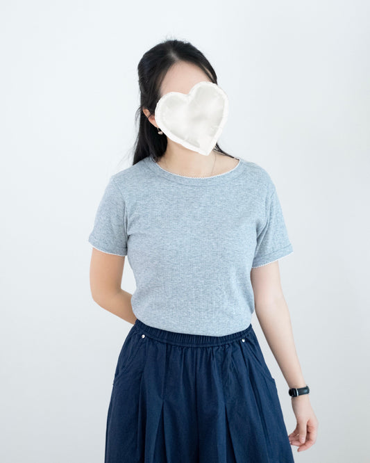暗花撞白邊Tee
